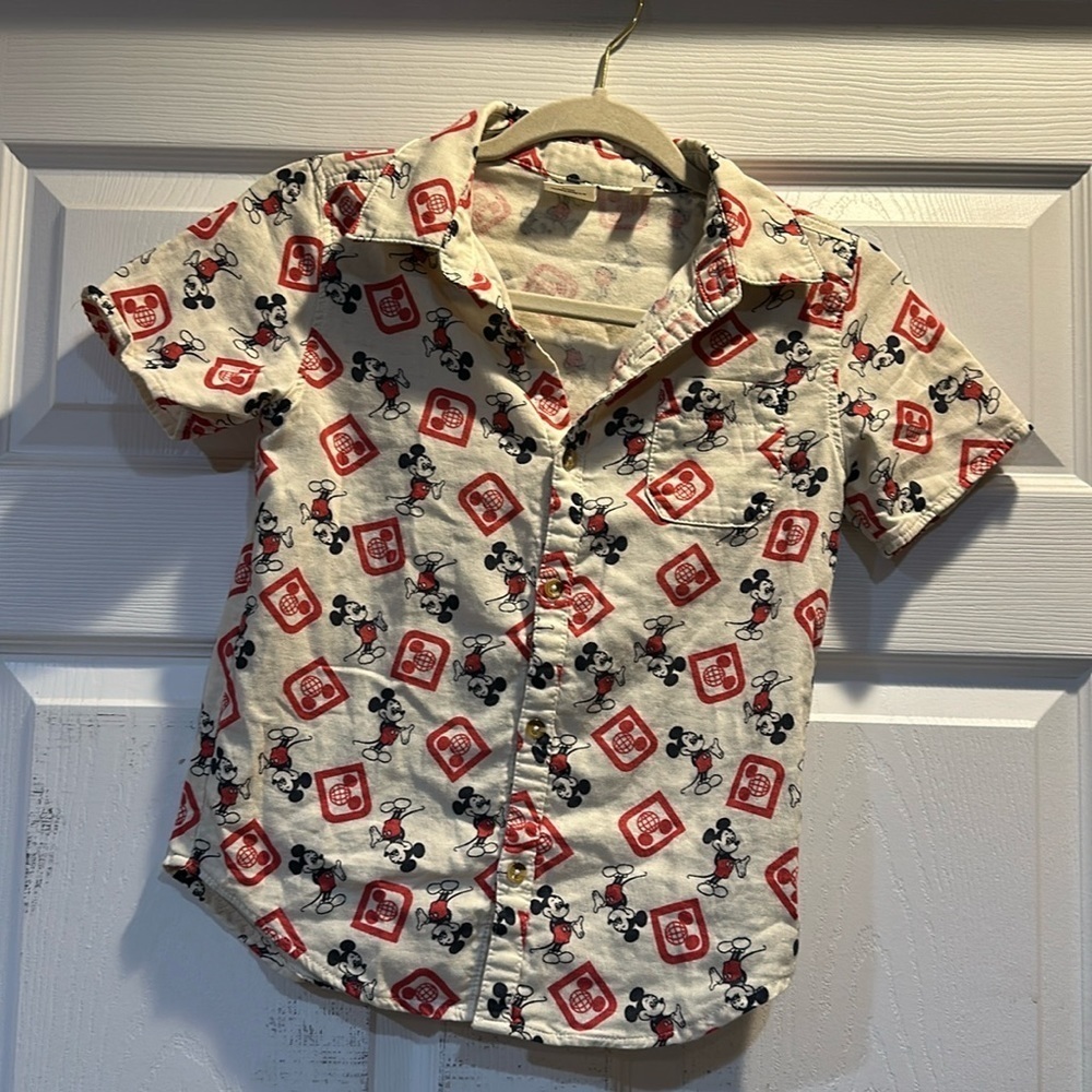 Disney Parks Forever x Junk Food Mickey Button Down Shirt M